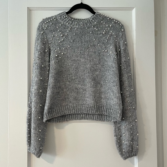 Urban Outfitters UO Grey Knit Pearl Sweater - Picture 1 of 4